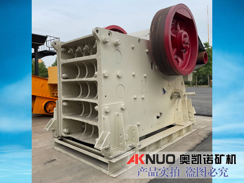 石灰石顎式破碎機(jī)